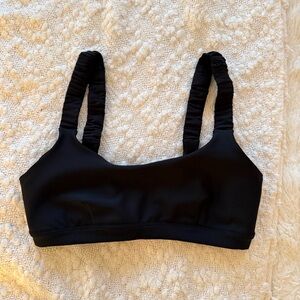 ALO YOGA black sports bra